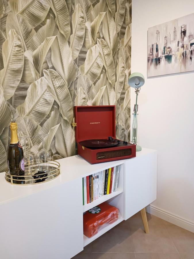 Ai Castelli Apartment - Locazione Turistica Cin It58060C2Fhnreg9A كولونّا المظهر الخارجي الصورة