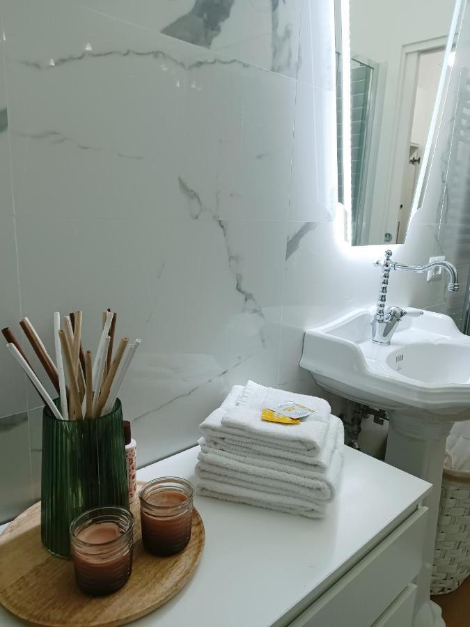 Ai Castelli Apartment - Locazione Turistica Cin It58060C2Fhnreg9A كولونّا المظهر الخارجي الصورة